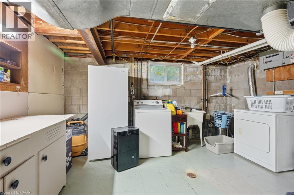 31 SHAKESPEARE Avenue - 25