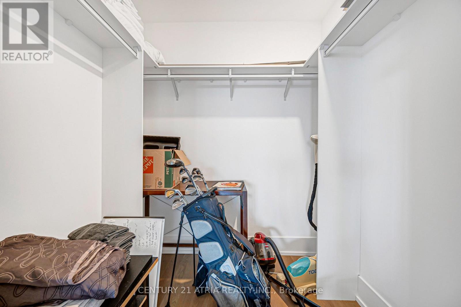 1219- 25 ADRA GRADO Way, Toronto, ON photo 11