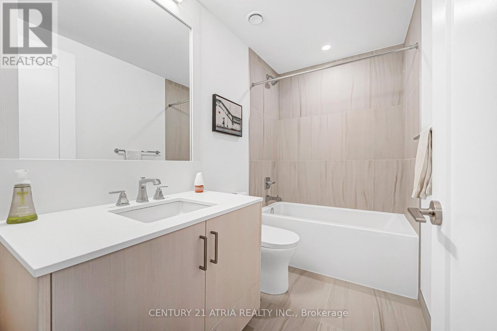 1219- 25 ADRA GRADO Way, Toronto, ON photo 5