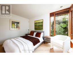 36 Millbank Avenue, Toronto, ON M5P1S5 Photo 32
