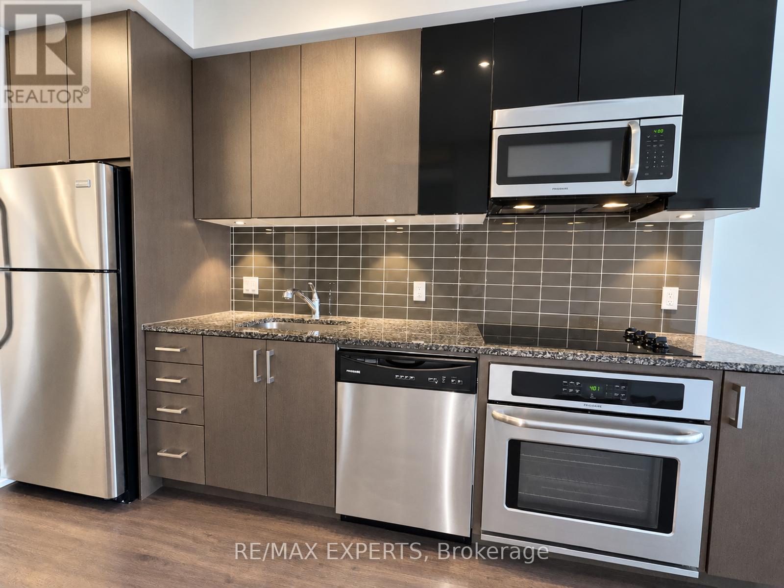 721- 98 Lillian Street, Toronto, ON photo 13