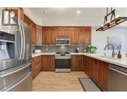 4pc Ensuite bath - 196 Mcguiness Drive, Brantford, ON N3T0B5 Photo 10