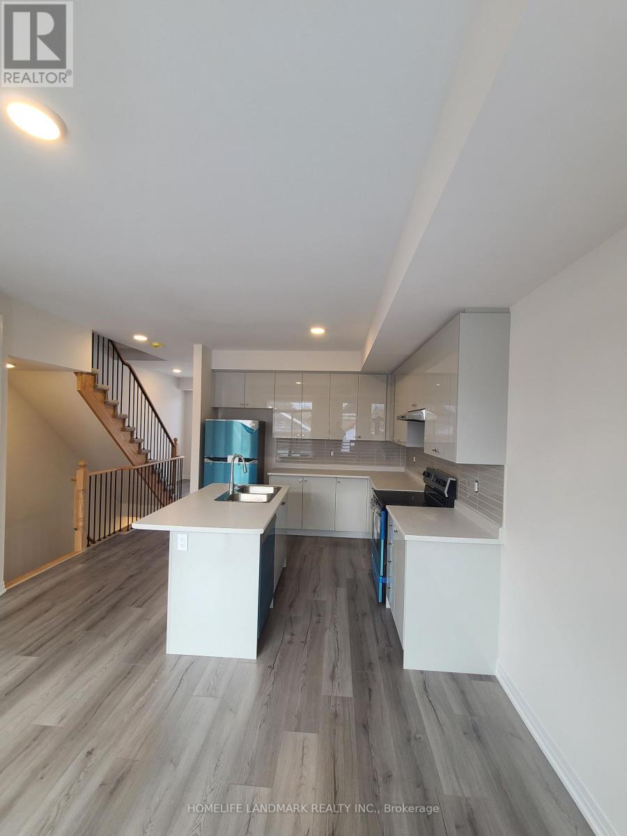 51 Bavin Street, Clarington, ON photo 2