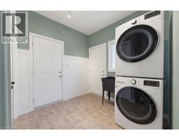 Living room - 196 Mcguiness Drive, Brantford, ON N3T0B5 Photo 16
