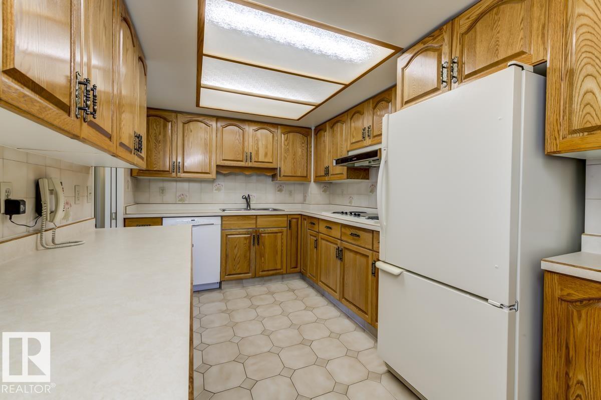 #1403 – 11503 100 Avenue NW, Wîhkwêntôwin — photo 16 of 30: Property photo
