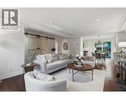 Living room - 706 Brentwood Drive, Burlington, ON L7S1S4 Photo 9