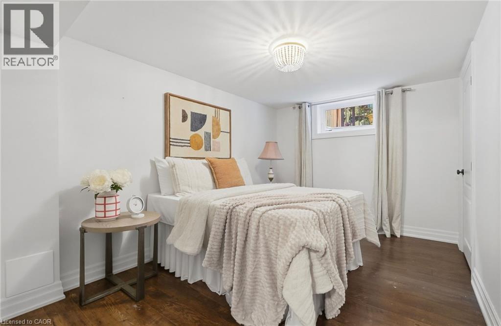 706 BRENTWOOD Drive - 32