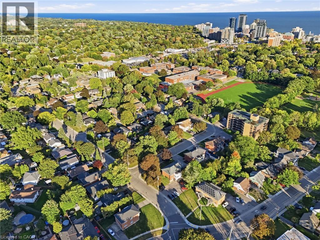 706 BRENTWOOD Drive - 50