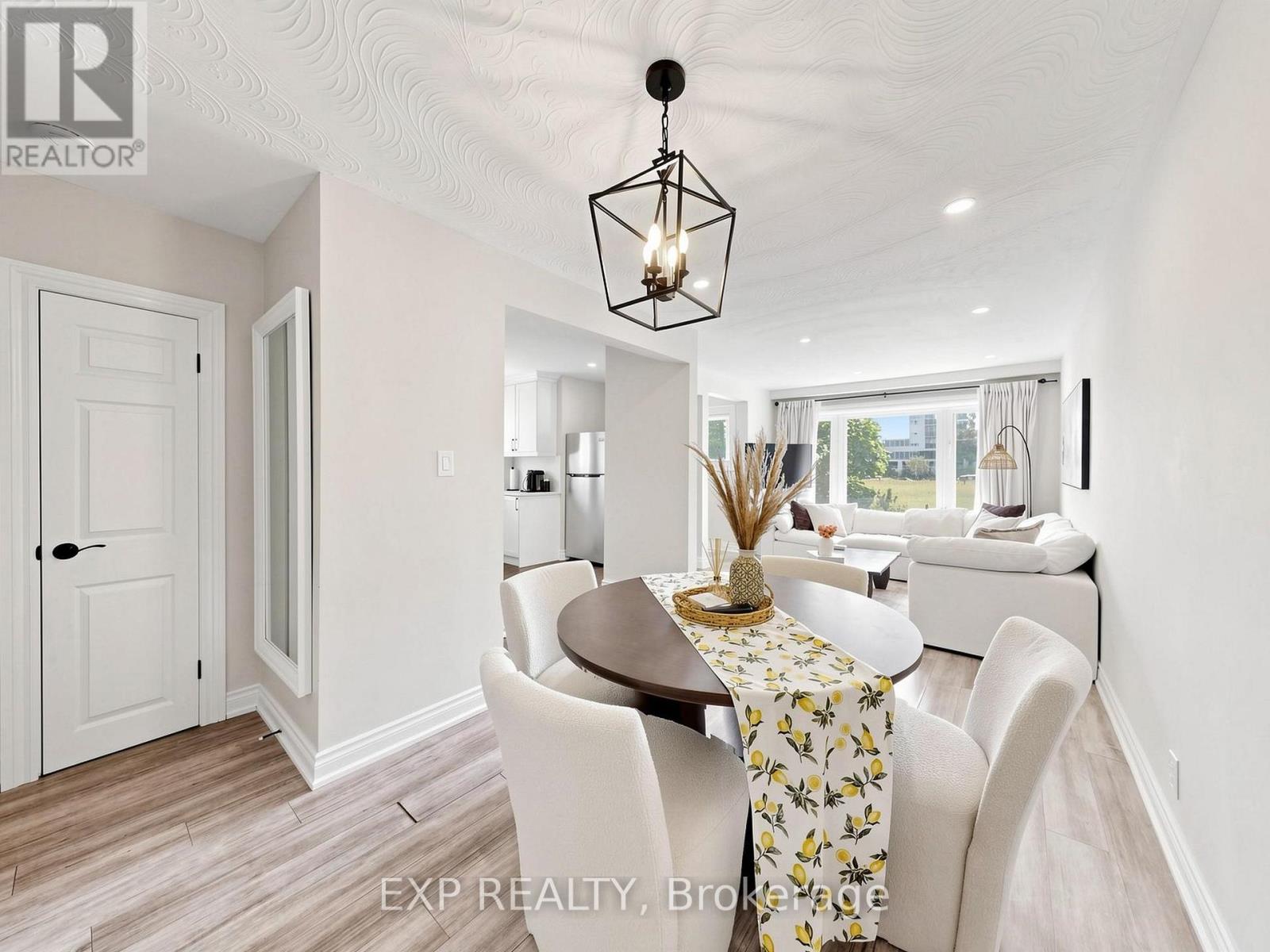 175 Penn Avenue, Newmarket, ON photo 8