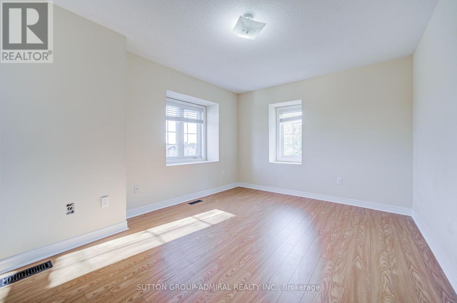 2- 15 Old Colony Road, Richmond Hill, ON photo 16