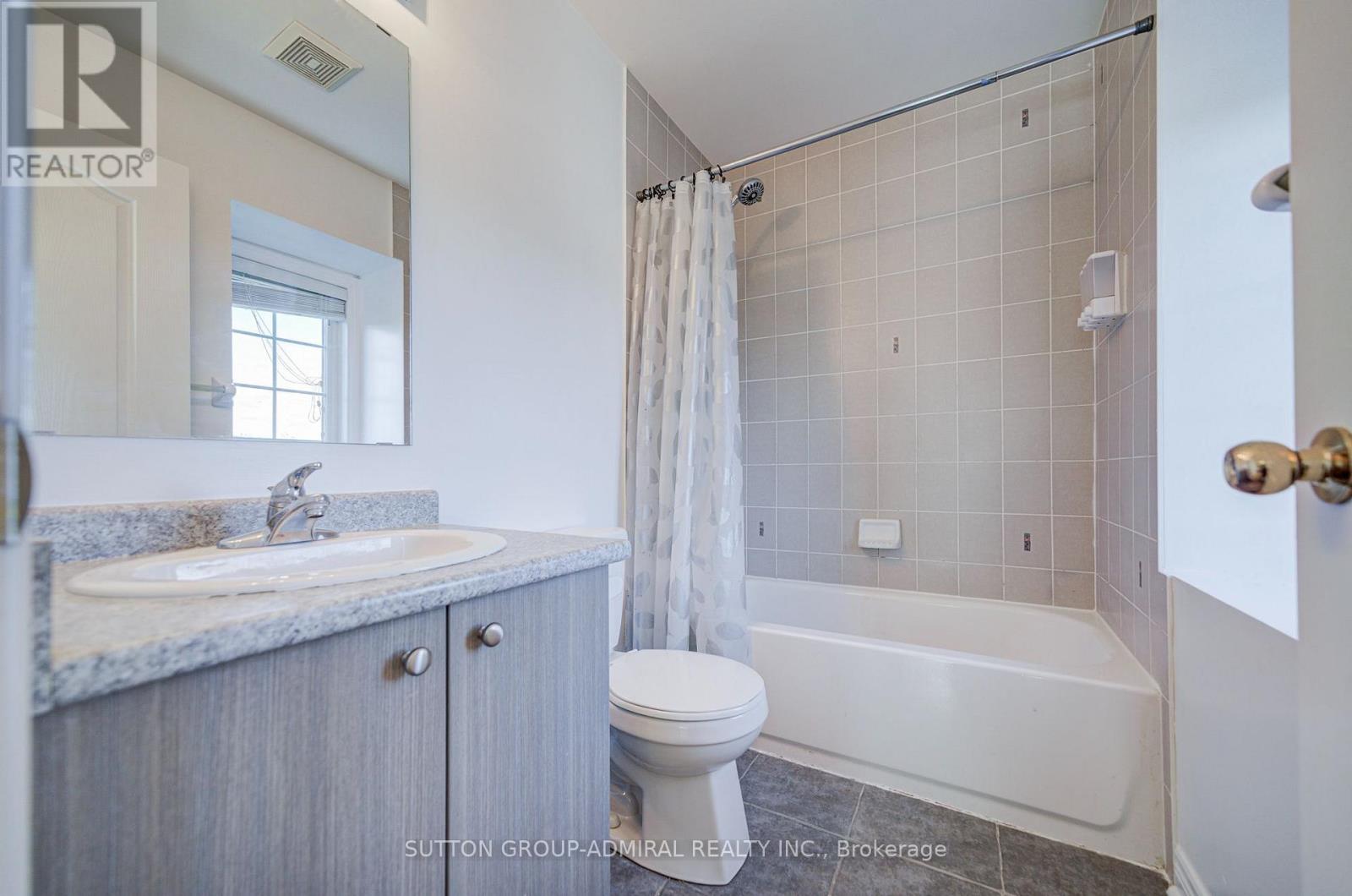2- 15 Old Colony Road, Richmond Hill, ON photo 19