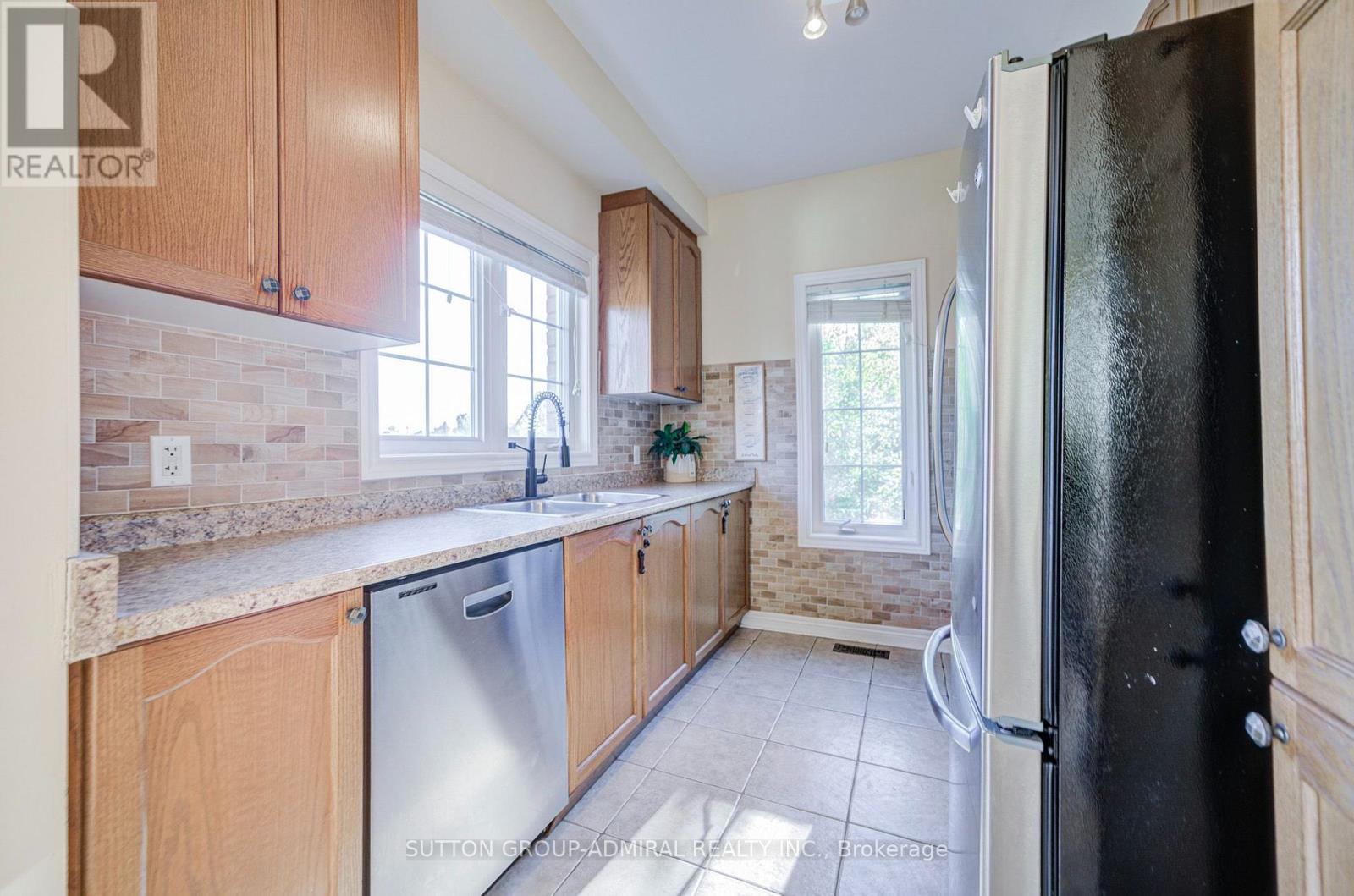 #2 15 OLD COLONY ROAD - 5