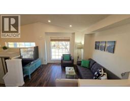 152 Coverton Close NE - photo 9