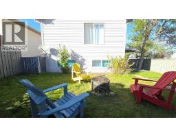 152 Coverton Close NE - photo 35