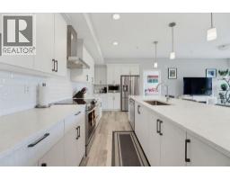 204, 300 Harvest Hills Place NE - photo 4