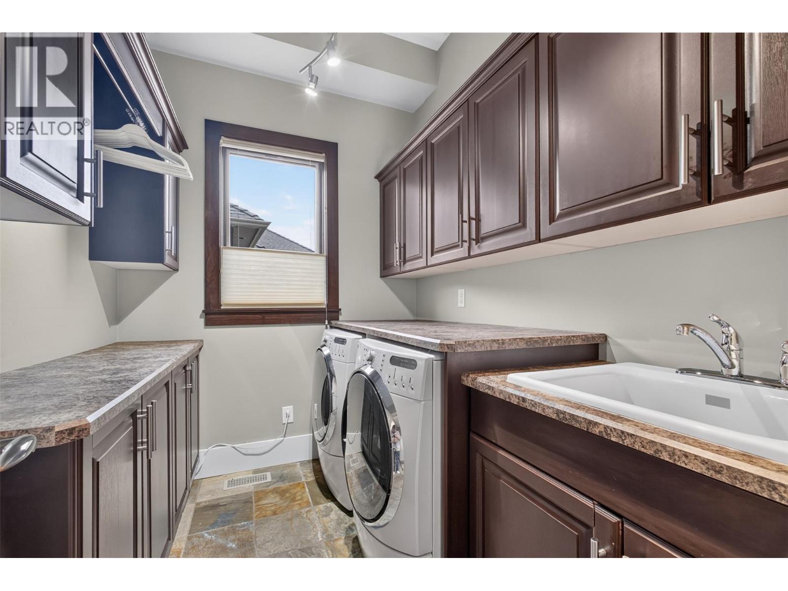 734 Marin Crescent, Kelowna