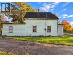 47 Highland Avenue, photo 3