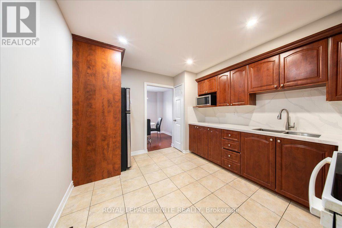 #103- 1180 Mississauga Valley Boulevard, Mississauga, ON photo 11