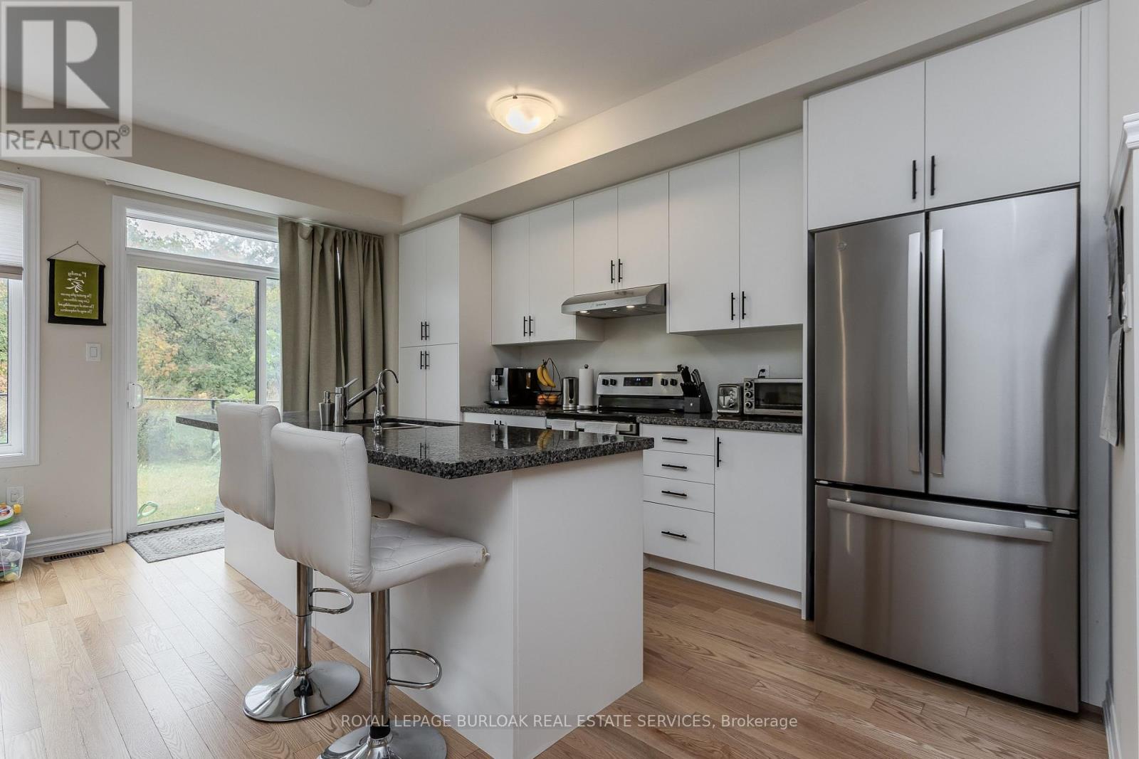 1360 Almonte Drive, Burlington, ON photo 12