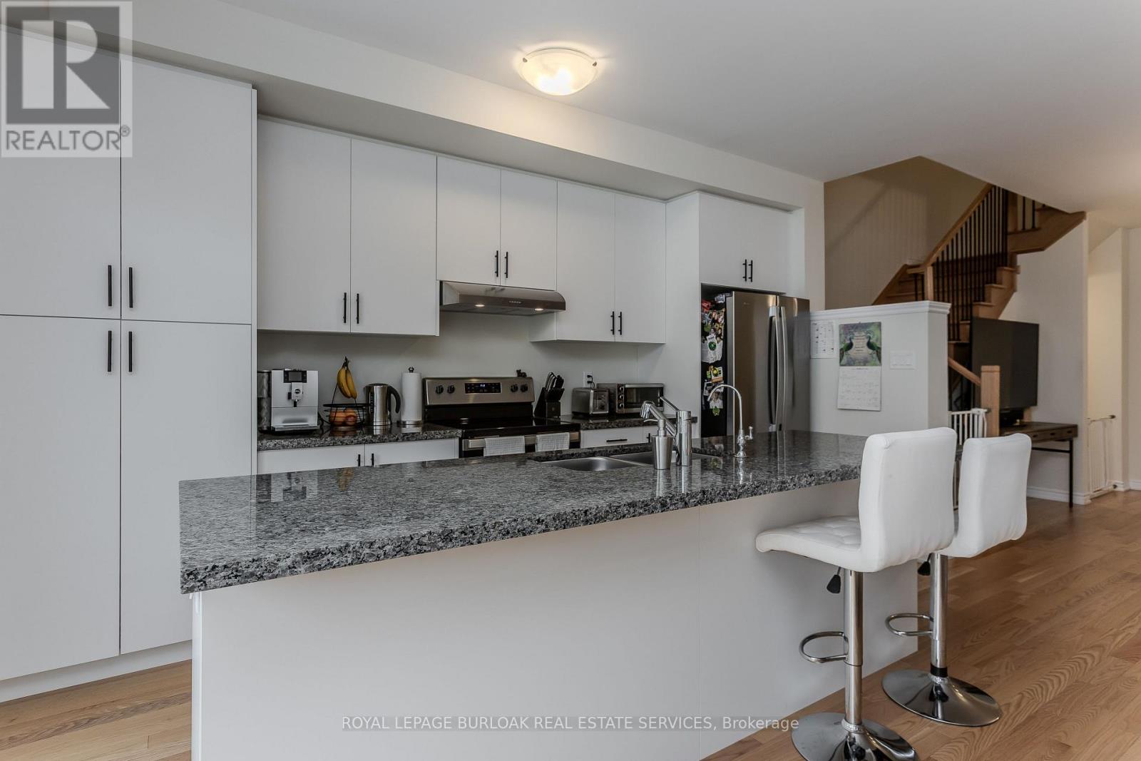 1360 Almonte Drive, Burlington, ON photo 13