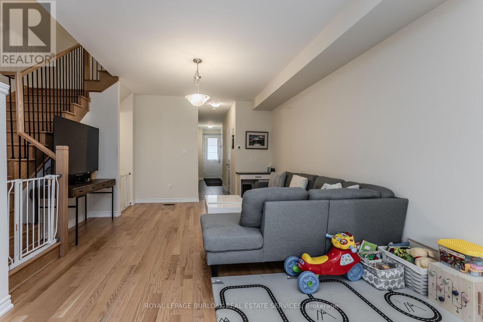 1360 Almonte Drive, Burlington, ON photo 9