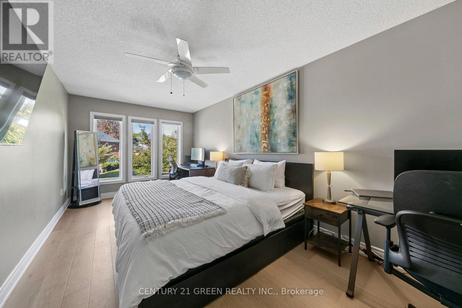 2024 GROVETREE LANE - 23