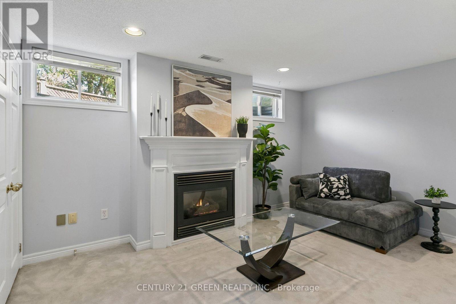 2024 Grovetree Lane, Burlington, ON photo 34