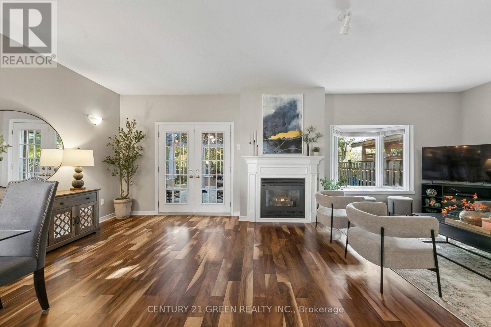 2024 GROVETREE LANE - 7