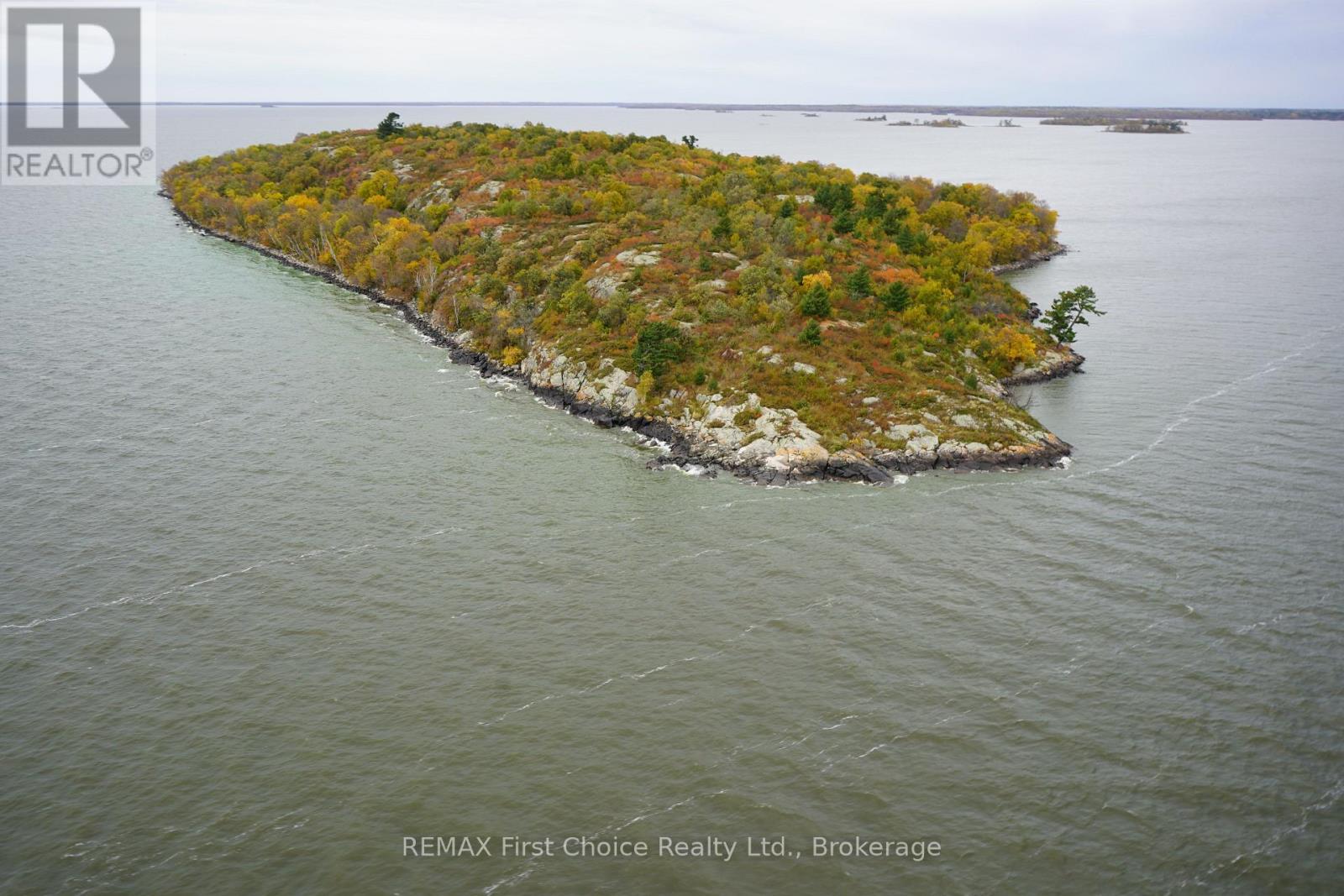 S1048 Massacre Island — photo 23