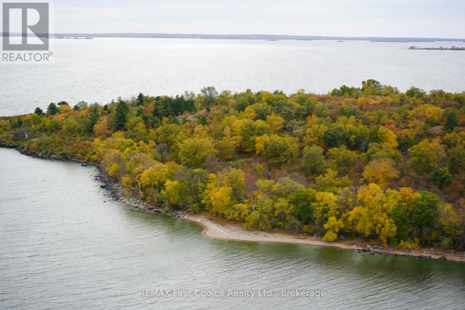 S1048 Massacre Island — photo 41