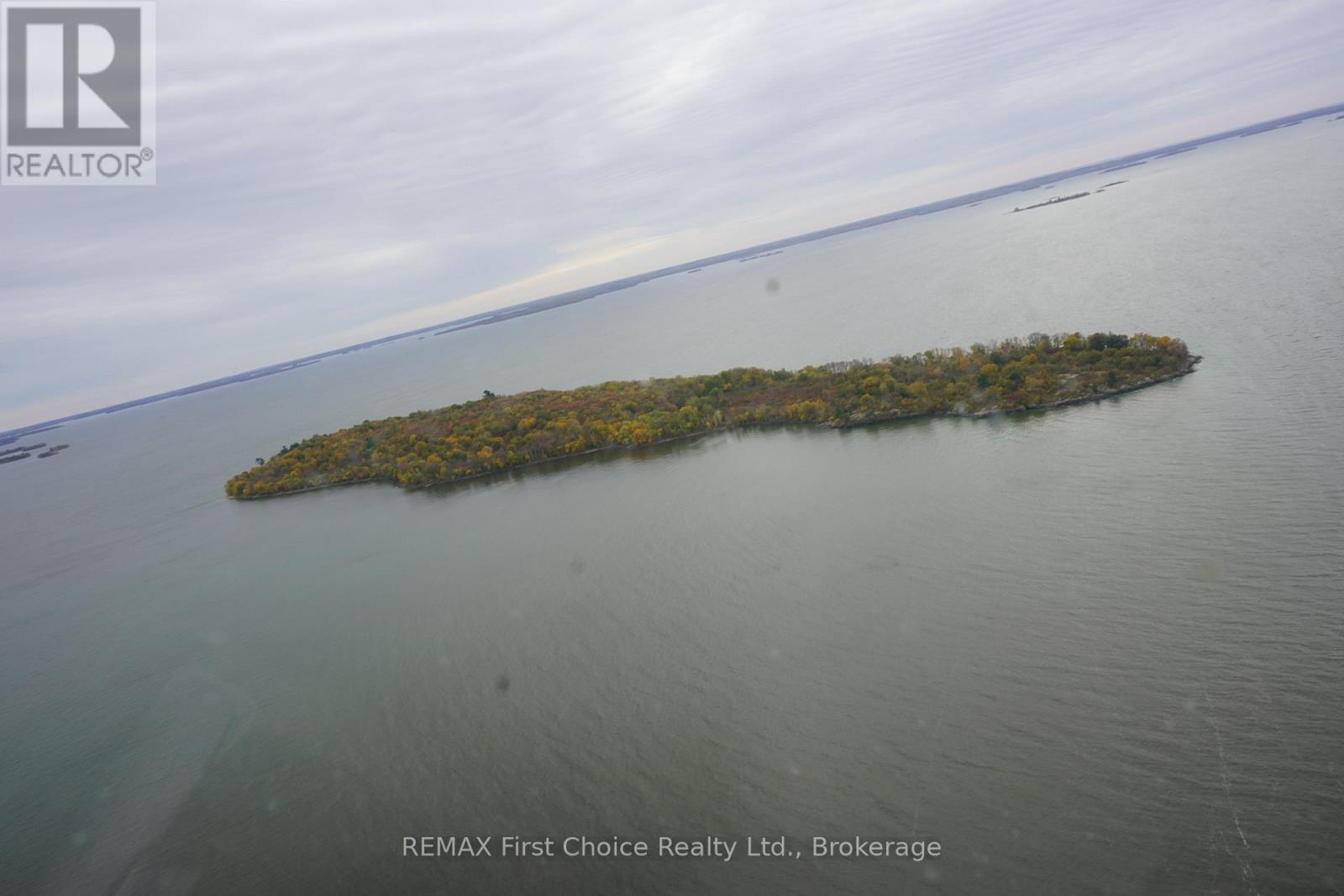 S1048 Massacre Island — photo 45