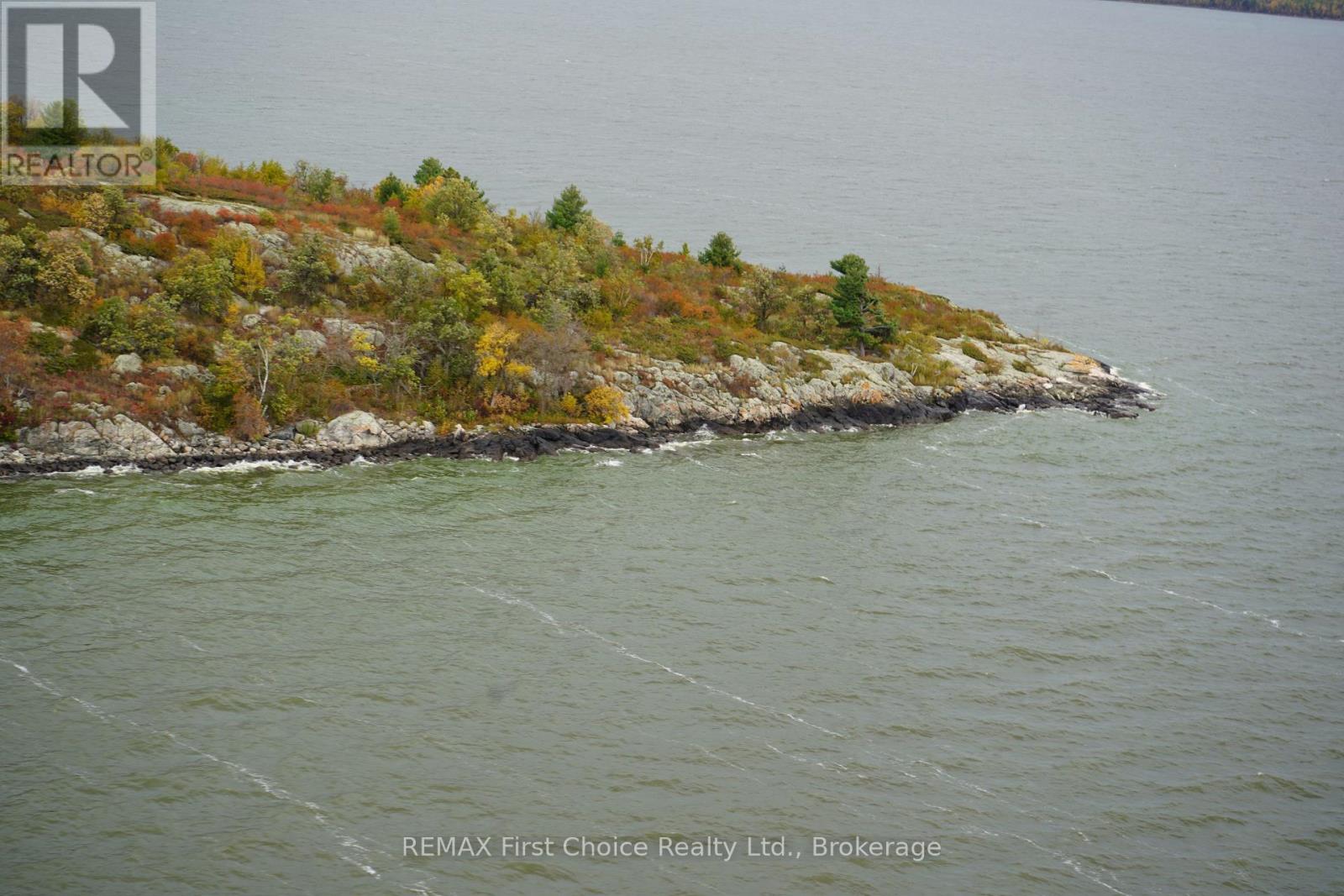 S1048 Massacre Island — photo 47