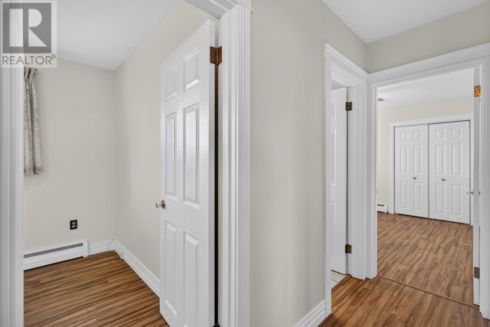 17 Newland Crescent - 12