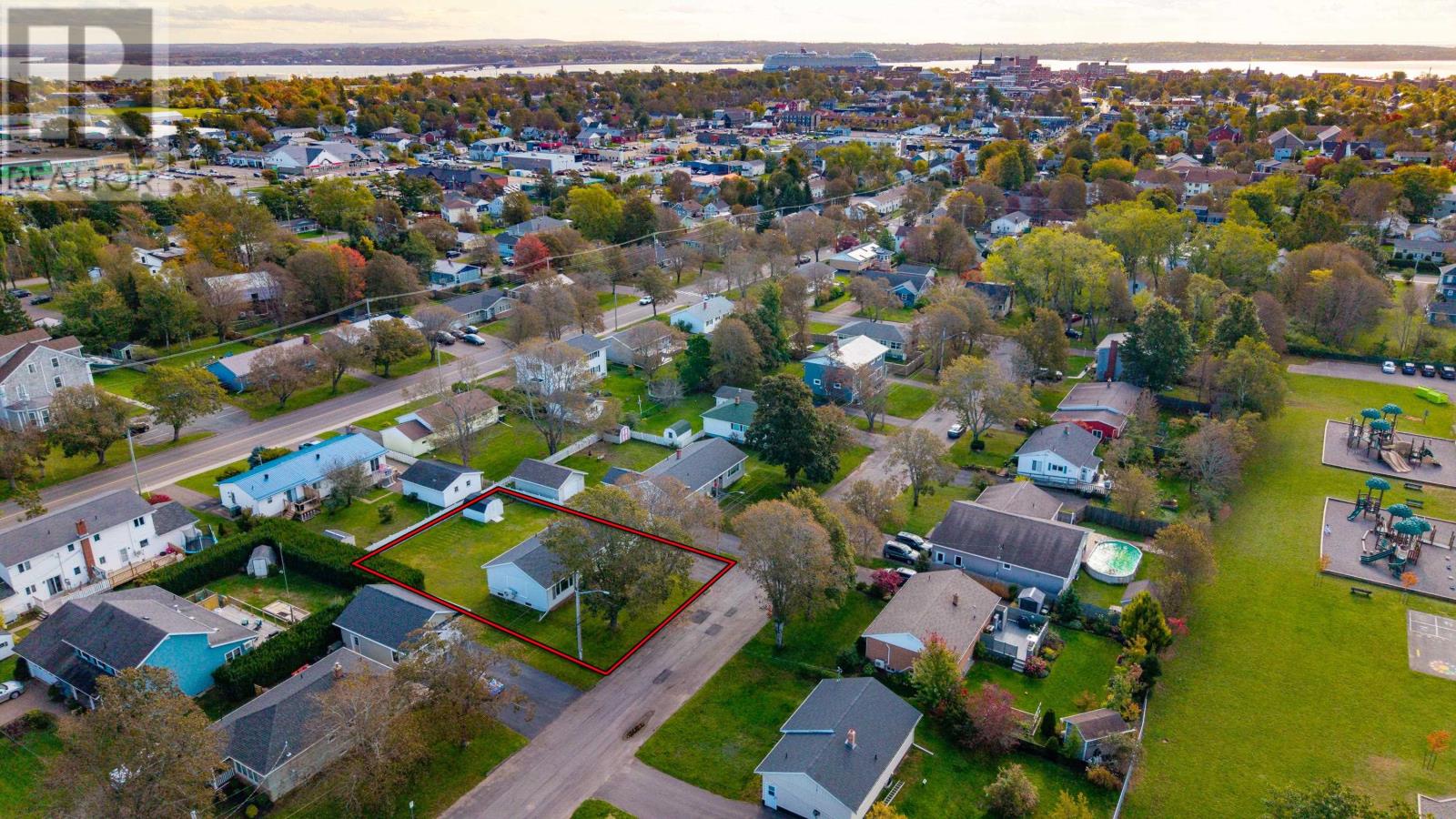 17 Newland Crescent - 2