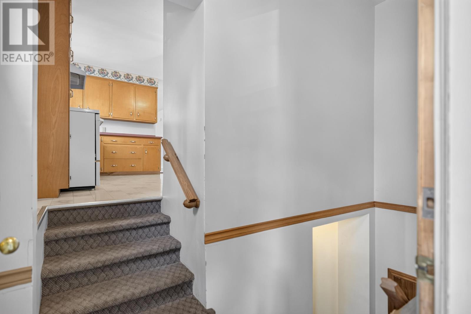 17 Newland Crescent - 21