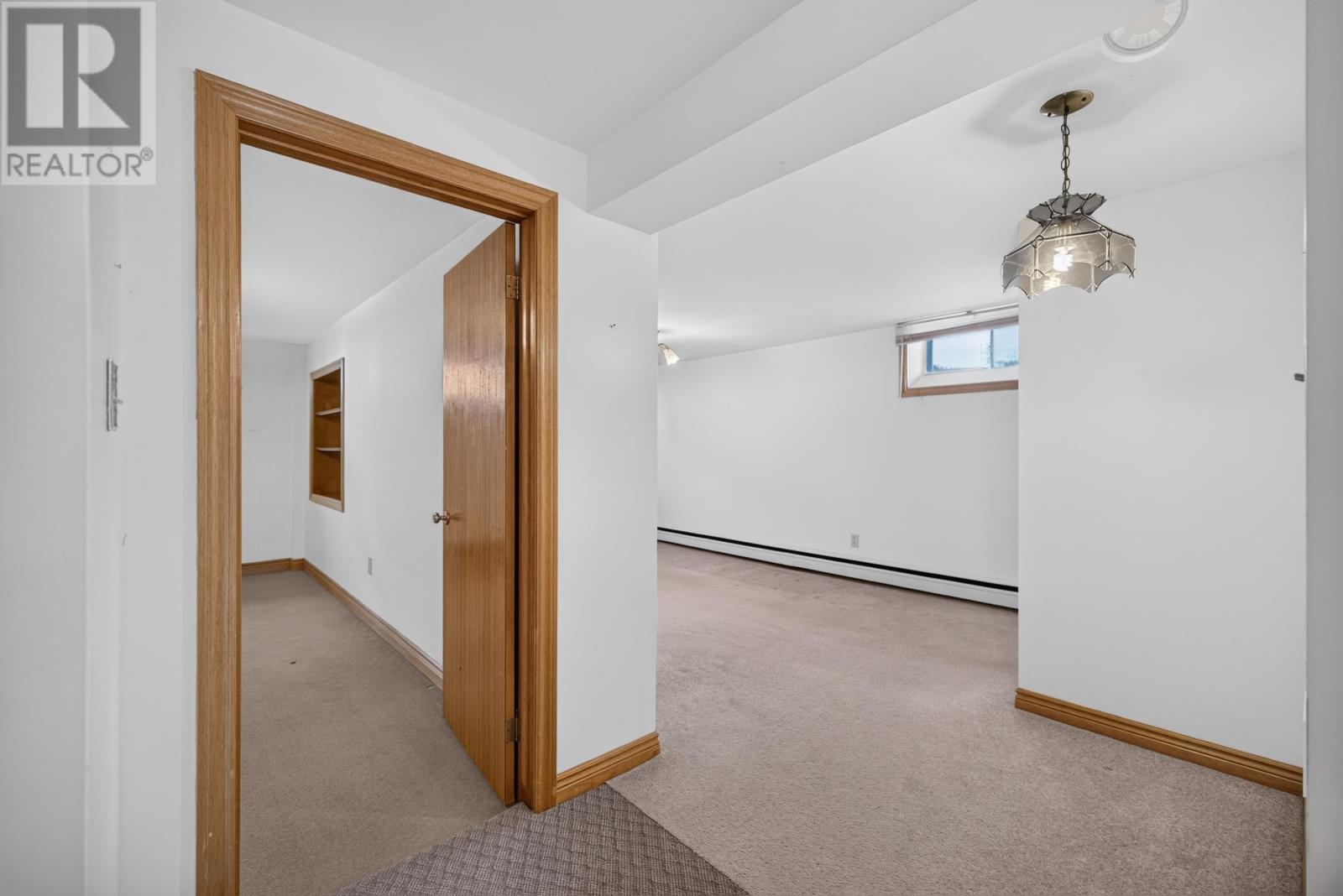 17 Newland Crescent - 24