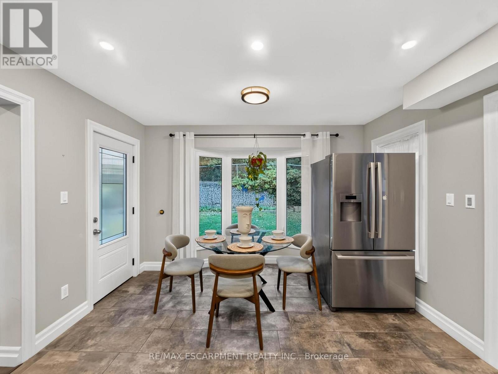 12 Sundrop Court, Hamilton, ON photo 15