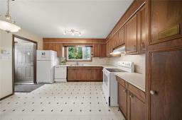 Recreation room - 247 Oakview Avenue, Winnipeg, MB R2K0S1 Photo 6