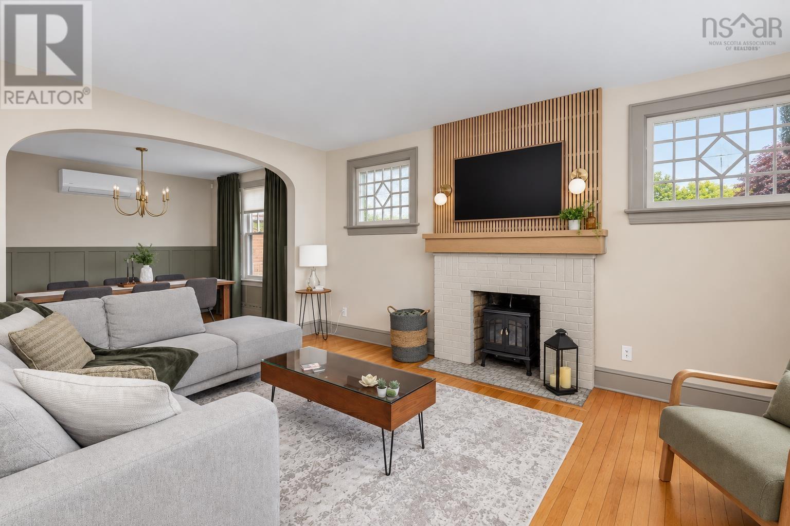 Property 23 of 42 of 221 Westmount Road