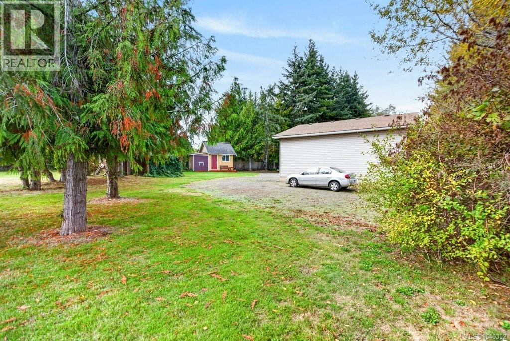 70 Islewood Dr, Bowser