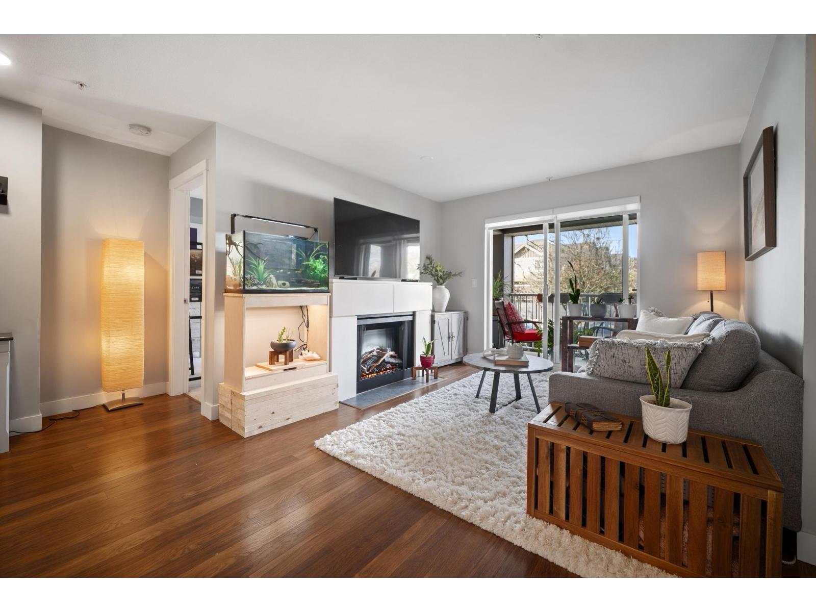 210 19320 65 AVENUE, Surrey