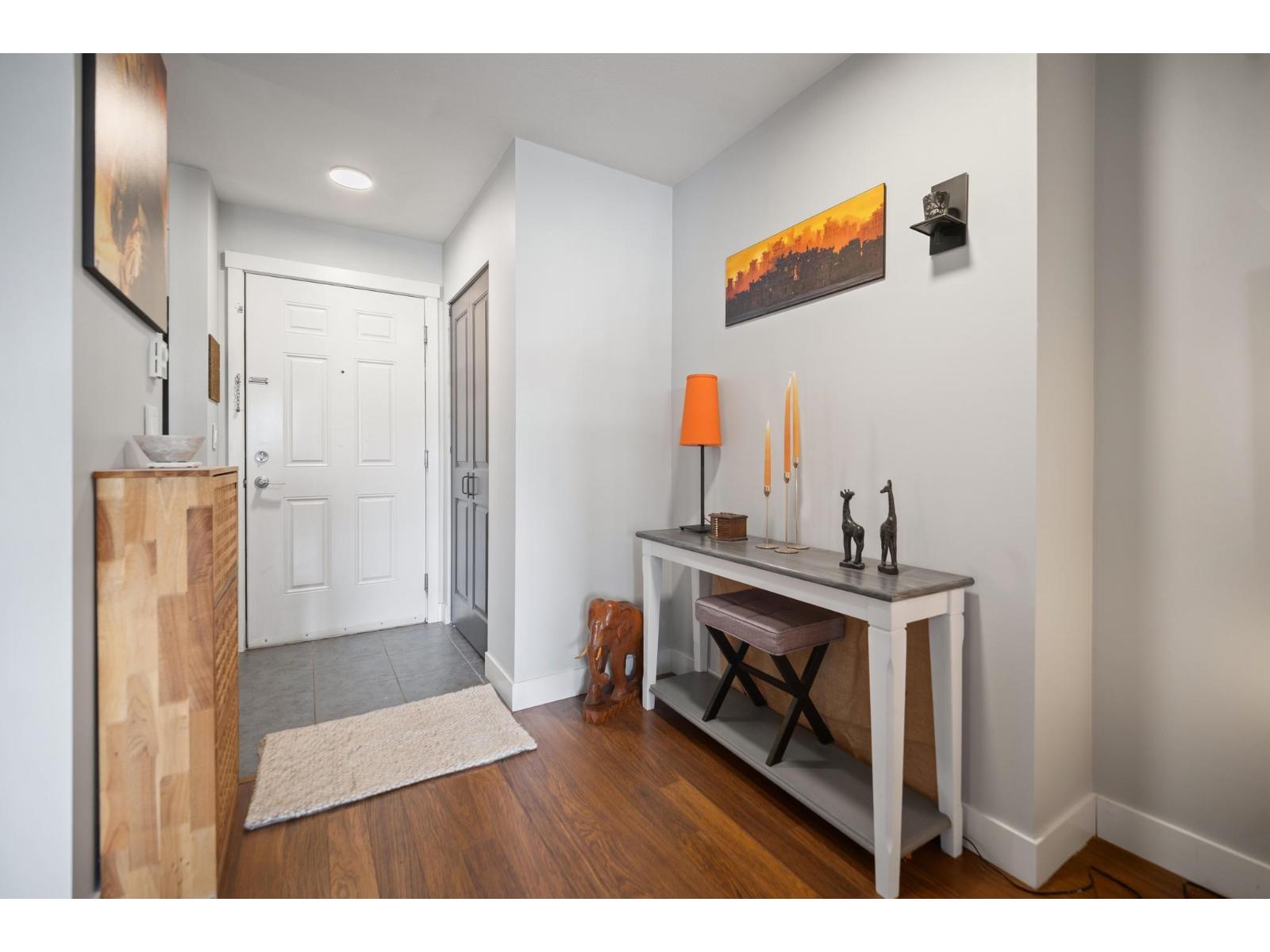 210 19320 65 AVENUE, Surrey