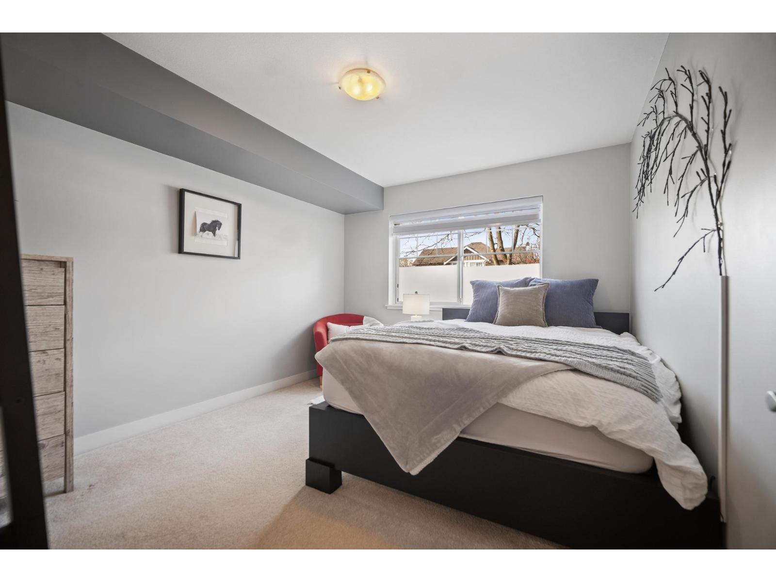 210 19320 65 AVENUE, Surrey