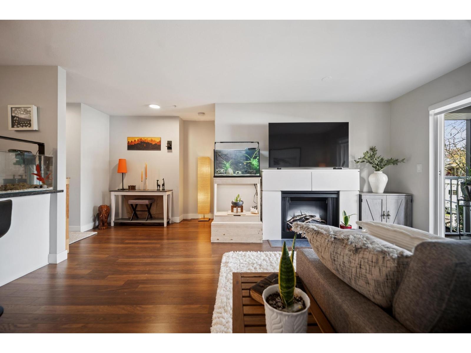210 19320 65 AVENUE, Surrey