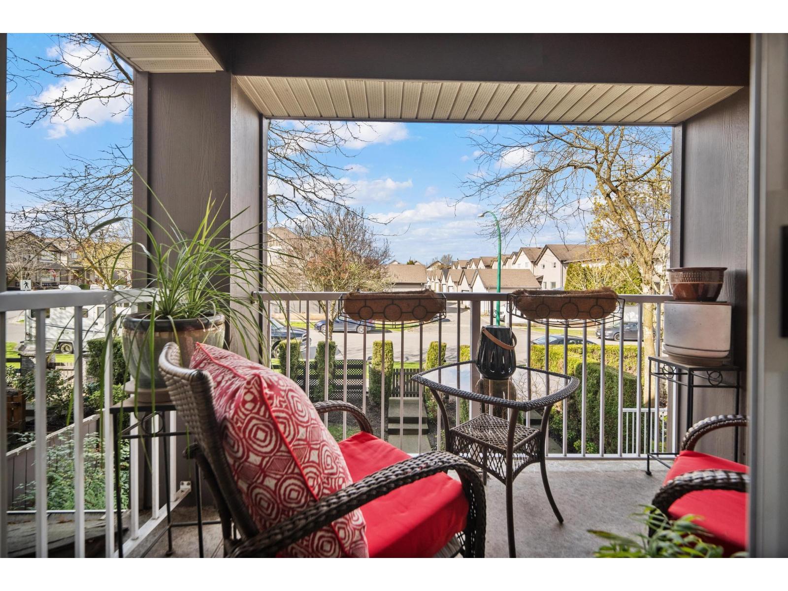 210 19320 65 AVENUE, Surrey