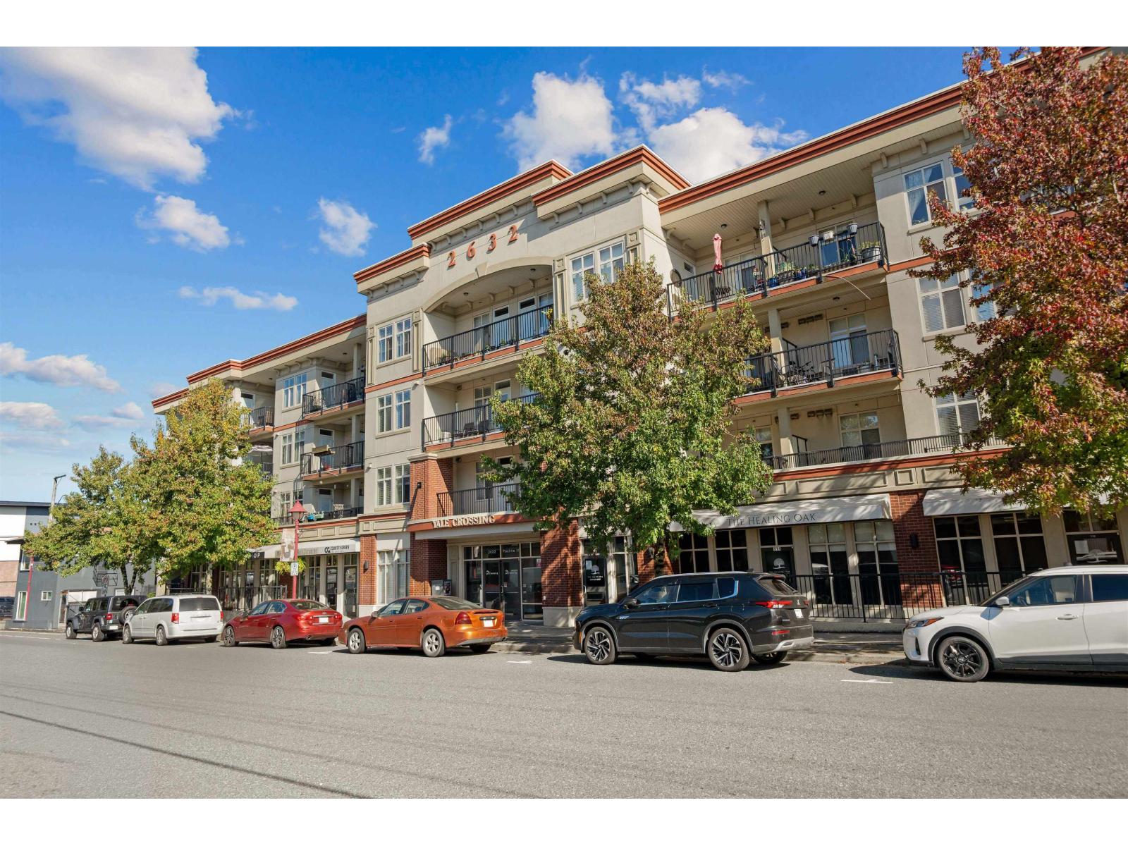 Photo of 305 2632 PAULINE STREET 34