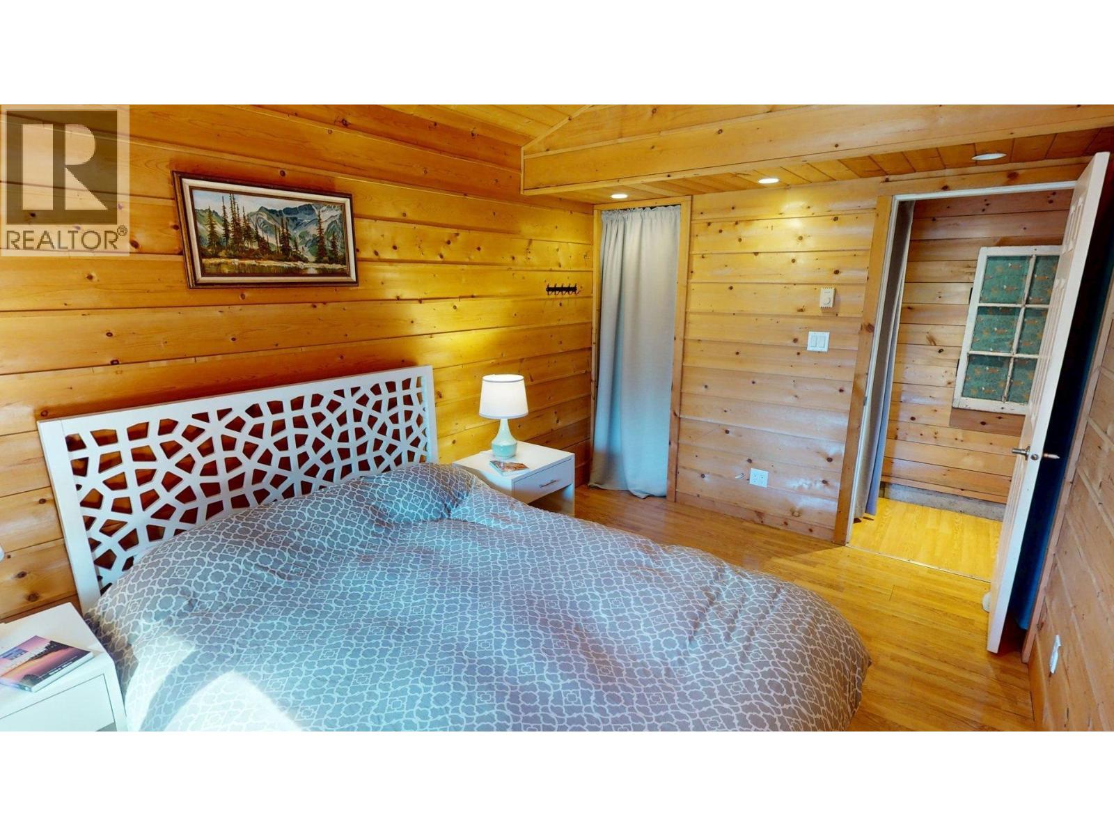 4318 PORT WASHINGTON ROAD, Pender Island