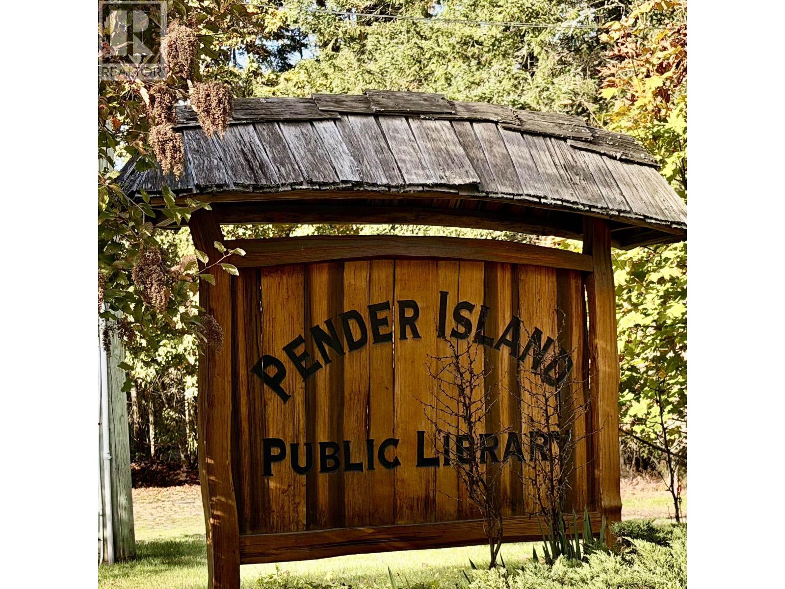 4318 PORT WASHINGTON ROAD, Pender Island