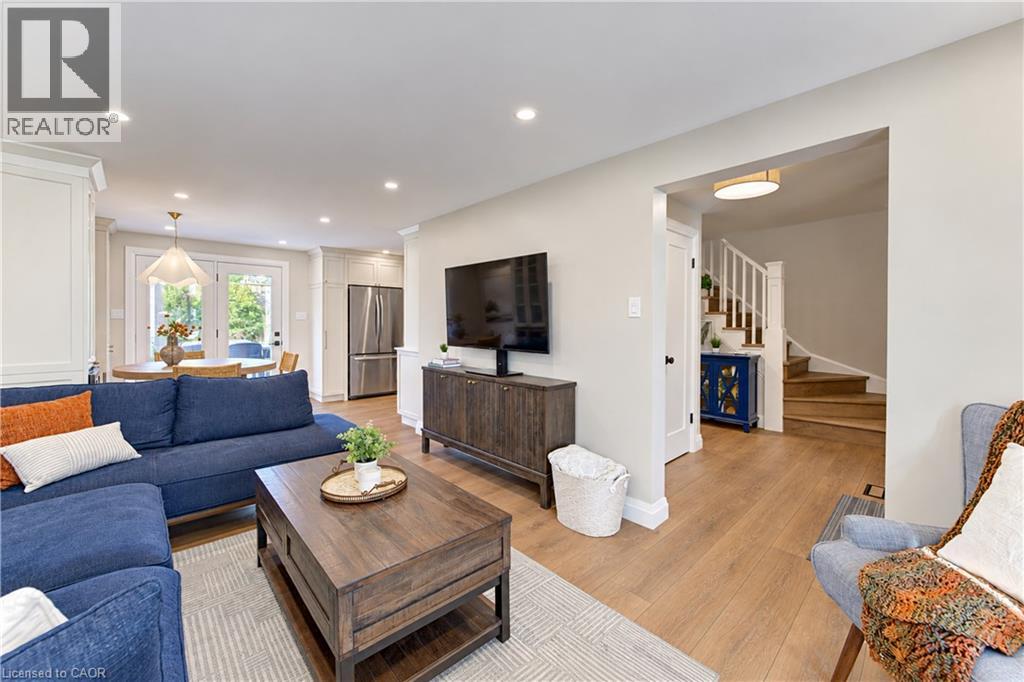 532 WESTVALE Drive - Image 10