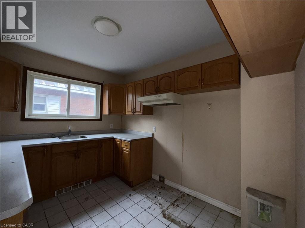 35 E ALBERT Street E - 2